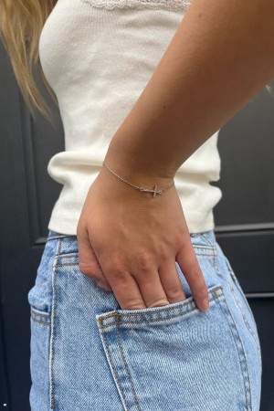 Náramek Brandy Melville Cross Stříbrné | CZ HMCFI-9706
