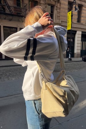 Tašky Brandy Melville Duffle Béžový | CZ CGDOL-5308