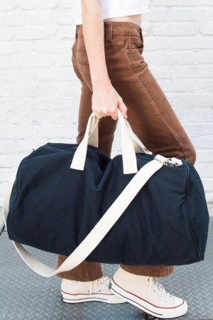 Tašky Brandy Melville Duffle Tmavě Blankyt | CZ TRZOG-5871