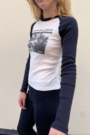Topy Brandy Melville Bella Radio Silence LS Bílé | CZ TGLSH-6738