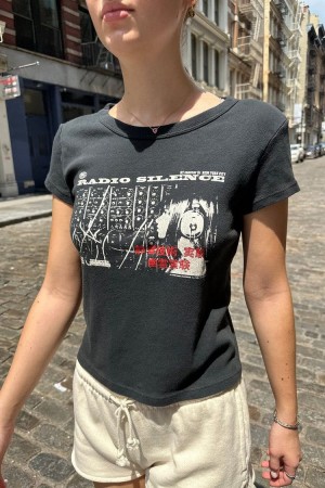 Tričko Brandy Melville Hailie Radio Silence Černé | CZ JHCFS-9147